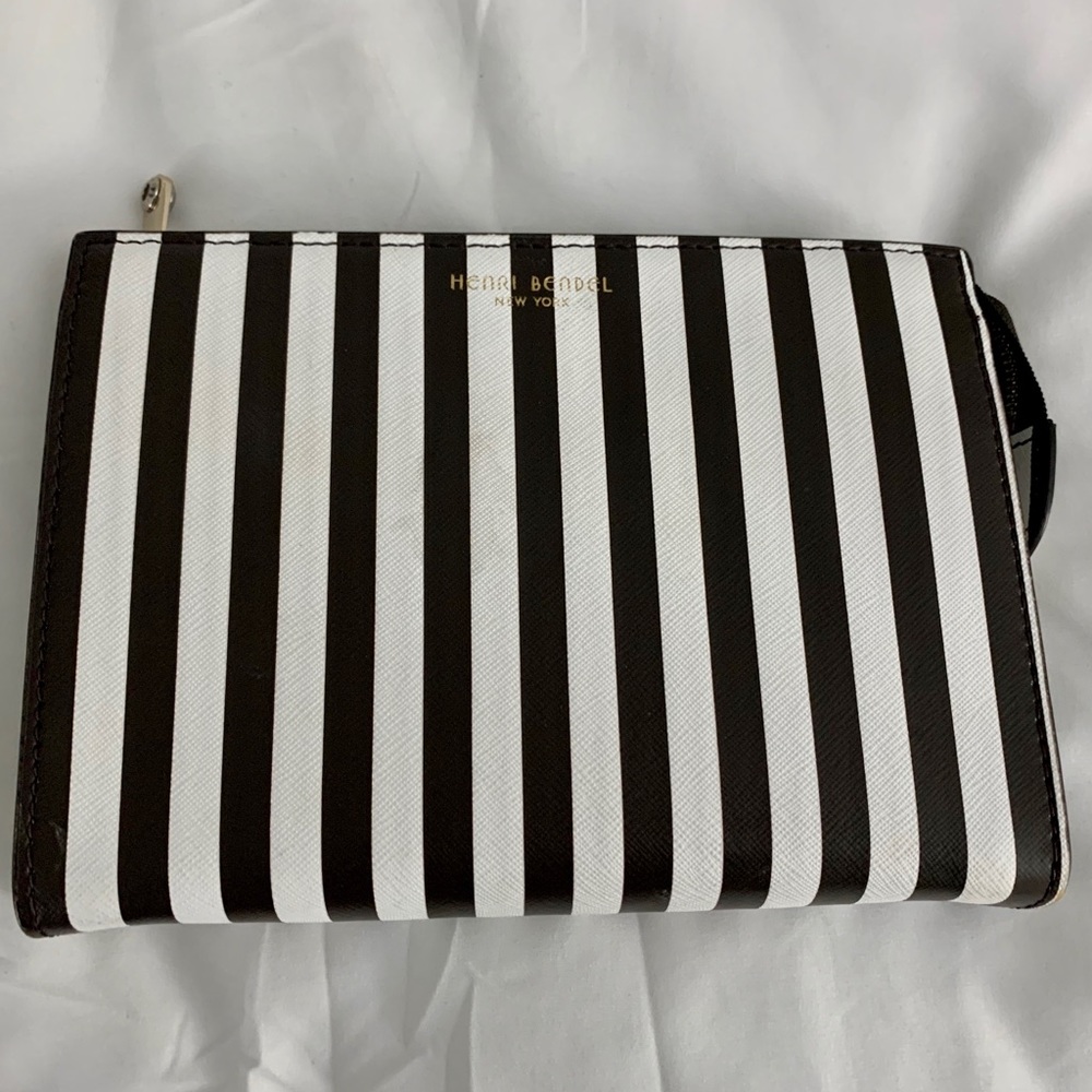 Henri Bendel makeup cosmetic bag